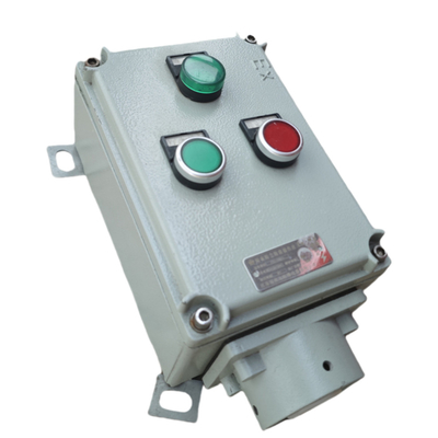 220V 380V विस्फोट प्रूफ बटन कंट्रोल स्टेशन समुद्री ग्रेड एल्यूमीनियम IP66 अनुकूलित केबल प्रवेश के साथ विरोधी संक्षारण ZONE1 ZONE2 ZONE21 ZONE22 के लिए सुरक्षित टिकाऊ