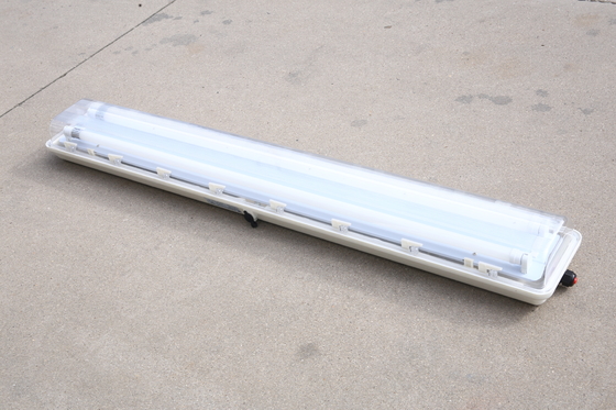90-305VAC/50-60HZ या 24V DC इनपुट वोल्टेज औद्योगिक सुविधाओं के लिए विस्फोट प्रूफ एलईडी हाई बे लाइट्स