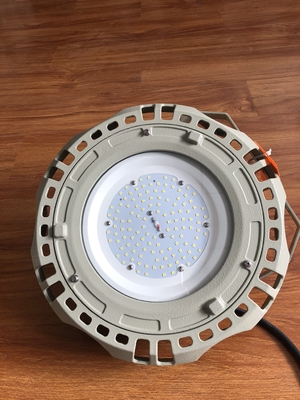 IP66 150 वाट विस्फोट प्रूफ हाई बे लाइट्स 135lm/w दक्षता के साथ औद्योगिक और पेट्रोकेमिकल क्षेत्रों के लिए
