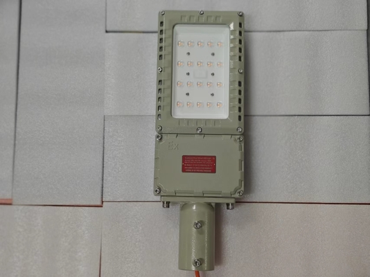 100W - 200W छत विस्फोट प्रूफ एलईडी फ्लडलाइट IECEx ATEX CNEX प्रमाणित