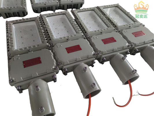 130lm/w दक्षता एटीईएक्स ज्वालारोधक एलईडी फ्लडलाइट 5000K-5700K