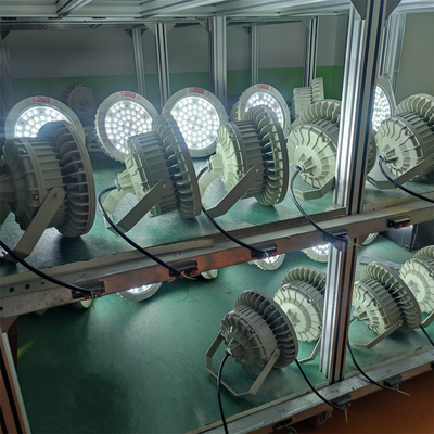 150W ATEX Div 1 ज्वाला प्रतिरोधी विस्फोट-प्रूफ LED हाई बे लाइट 180lm/w WF2 समुद्री रिफाइनरी के लिए CREE लैंप बीड्स द्वारा संचालित