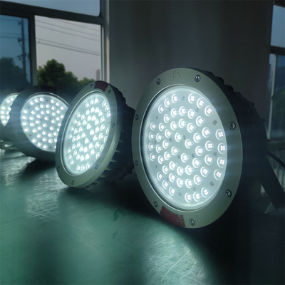 150W ATEX Div 1 ज्वाला प्रतिरोधी विस्फोट-प्रूफ LED हाई बे लाइट 180lm/w WF2 समुद्री रिफाइनरी के लिए CREE लैंप बीड्स द्वारा संचालित