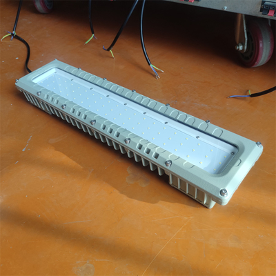 औद्योगिक एल्यूमीनियम एलईडी समुद्री प्रकाश व्यवस्था 90-295V 100Watt के साथ ATEX IEC IP66 WF2 रेटेड एक्सप्रूफ रैखिक प्रकाश
