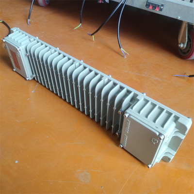 औद्योगिक एल्यूमीनियम एलईडी समुद्री प्रकाश व्यवस्था 90-295V 100Watt के साथ ATEX IEC IP66 WF2 रेटेड एक्सप्रूफ रैखिक प्रकाश