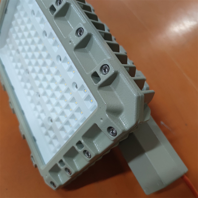दक्षता 150lm/w खतरनाक स्थान के लिए खतरनाक वातावरण के लिए एलईडी एटेक्स फ्लडलाइट
