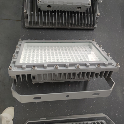 200W ATEX-प्रमाणित विस्फोट-प्रूफ LED फ्लड लाइट – तेल और गैस जोन 1 के लिए ज्वाला-प्रूफ प्रकाश समाधान | 160lm/W उच्च लुमेन आउटपुट