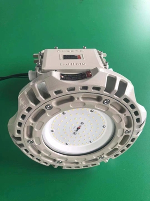 मौसम प्रतिरोधी ब्रैकेट माउंट एलईडी बे लाइट्स 135 Lm/w 80+ CRI के साथ