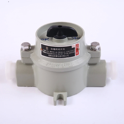220V/380V वोल्टेज सतह माउंट प्रकार लाभ के लिए विस्फोट प्रूफ स्विच