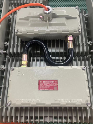 300-500 वाट विस्फोट प्रूफ बाढ़ प्रकाश जलरोधक विरोधी संक्षारण 140lm/W 220v 380v