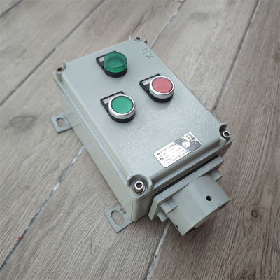 220V ATEX Ex Db IIC T6 Gb एक्स-प्रूफ कंट्रोल स्टेशन आसान स्थापना उत्पादन के लिए उपयुक्त