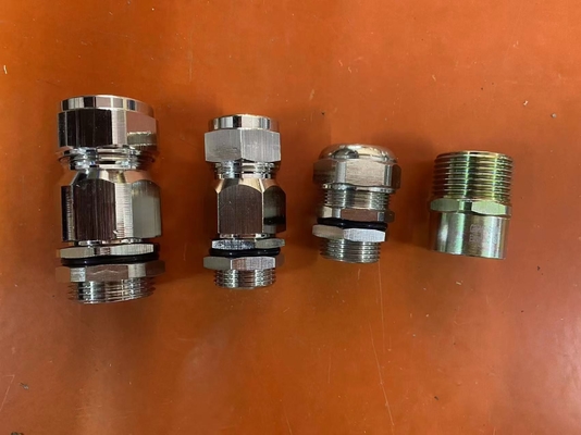 ATEX/Ex 6-12 मिमी केबलों के लिए चांदी की सतह के साथ प्रूफ केबल ग्रंथि