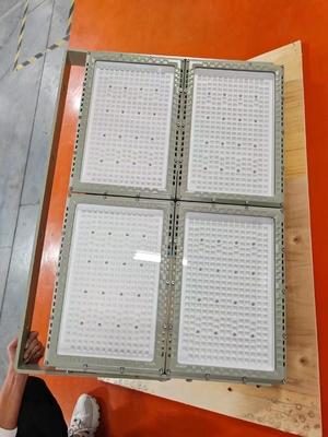 IP66 एलईडी विस्फोट प्रूफ लाइट जोन 1 2 300W तक समर्थन ब्रैकेट माउंटिंग मॉड्यूलर लाइटिंग सिस्टम पेट्रोकेमिकल संयंत्रों के लिए