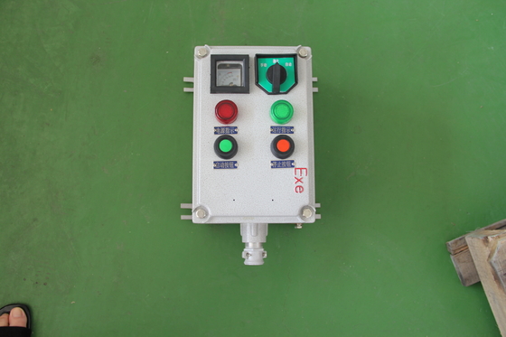 विस्फोट प्रूफ कंट्रोल पैनल संलग्नक ex d IIB T4 प्रमाणित flameproof वितरण बॉक्स