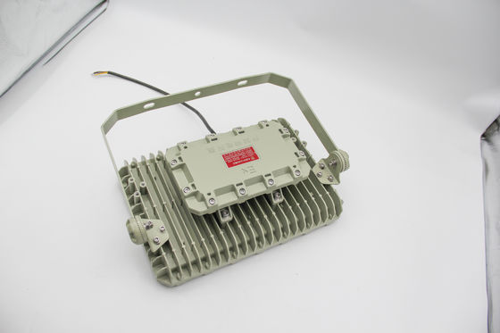 विस्फोट-प्रूफ एलईडी फ्लडलाइट | ज्वाला-प्रूफ, जलरोधक, ऊर्जा-कुशल – खतरनाक वातावरण के लिए