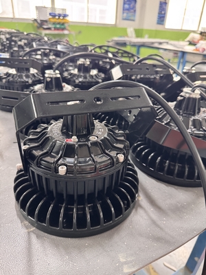 ATEX IECEx प्रमाणित 100W-240W विस्फोट प्रूफ एलईडी हाई बे लाइट IP66