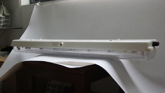 बीवाईएस सीरीज एक्सप्लोजन प्रूफ लीनियर लाइट ट्रिपल सर्टिफिकेशन के साथ – ATEX/IECEx/CNEX स्वीकृत खतरनाक क्षेत्र LED फिक्स्चर, IP66 रेटेड, 5-वर्ष की वारंटी, अनुकूलन योग्य वाट क्षमता और आकार