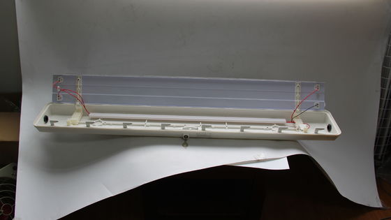 बीवाईएस सीरीज एक्सप्लोजन प्रूफ लीनियर लाइट ट्रिपल सर्टिफिकेशन के साथ – ATEX/IECEx/CNEX स्वीकृत खतरनाक क्षेत्र LED फिक्स्चर, IP66 रेटेड, 5-वर्ष की वारंटी, अनुकूलन योग्य वाट क्षमता और आकार