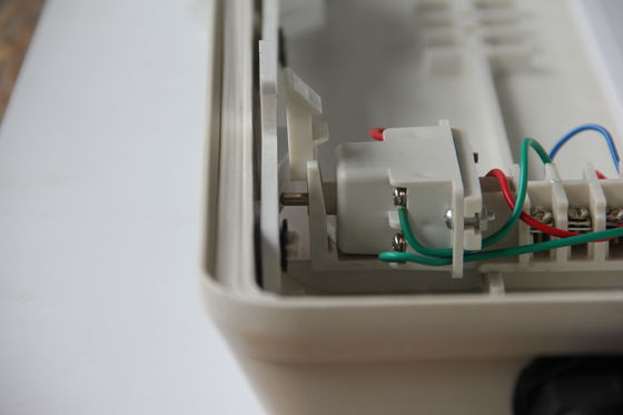 खतरनाक क्षेत्रों के लिए तेल और गैस रासायनिक संयंत्र खनन समुद्री सुविधाएं विस्फोट प्रूफ रैखिक एलईडी प्रकाश औद्योगिक ग्रेड IP66 प्रकाश व्यवस्था ऊर्जा कुशल डिजाइन कम करता है टिकाऊ 0.6/1.2m ATEX/IECEx/CNEX