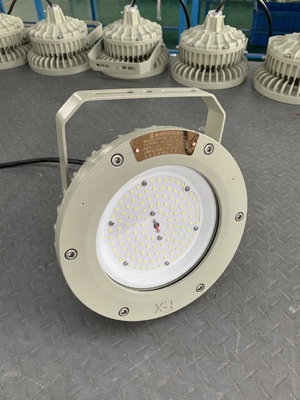 औद्योगिक ग्रेड विस्फोट प्रूफ एलईडी हाई बे लाइट IP66 पनरोक 100W-200W खतरनाक क्षेत्र 1 और 2 अनुप्रयोगों के लिए ATEX CNEX प्रमाणन के साथ