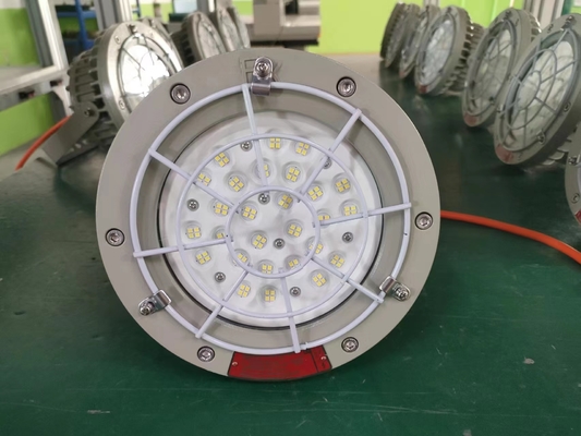 औद्योगिक ग्रेड विस्फोट प्रूफ एलईडी हाई बे लाइट IP66 पनरोक 100W-200W खतरनाक क्षेत्र 1 और 2 अनुप्रयोगों के लिए ATEX CNEX प्रमाणन के साथ