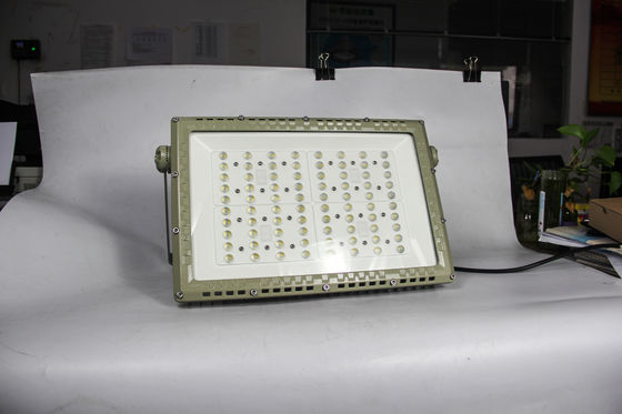 50000H लाइफस्पैन ATEX एक्सप्लोजन प्रूफ LED रोडवे लाइट 250W | CNEX प्रमाणित खतरनाक ज़ोन लाइटिंग