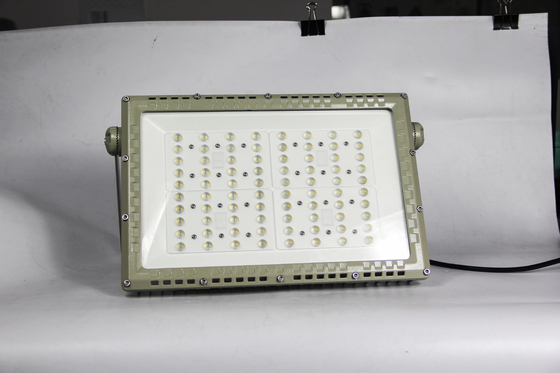 ATEX Flameproof एलईडी स्ट्रीट लाइट 250W IECEx प्रमाणित विस्फोट प्रूफ लाइटिंग जोन 1 और 2 खतरनाक क्षेत्रों के लिए