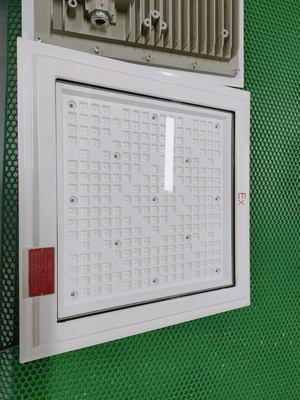 आउटडोर विस्फोट प्रूफ एलईडी लाइट 18*18 इंच वर्ग आकार 100-250w गैस स्टेशन लाइट