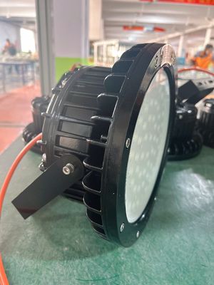 उच्च दबाव कास्टिंग एल्यूमीनियम मिश्र धातु खोल WF2 आउटडोर विरोधी संक्षारण विस्फोट सबूत उच्च बे रोशनी