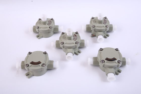 ग्राहक सेटिंग्स ATEX विस्फोट प्रूफ जंक्शन बॉक्स समग्र आयाम के साथ