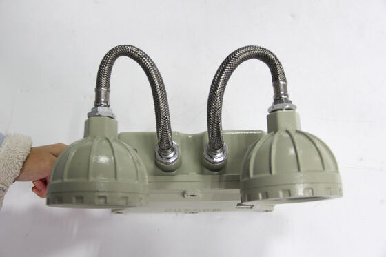 एल्यूमीनियम मिश्र धातु टेम्पर्ड ग्लास रिचार्जेबल 220v IP66 LED आपातकालीन निकास चिह्न आपातकालीन लाइटें अवधि 3 घंटे