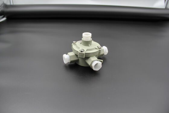 ATEX विस्फोट प्रूफ स्टै/एल्यूमीनियम पनरोक बहु इंटरफेस जंक्शन बॉक्स के साथ सुरक्षा IP66