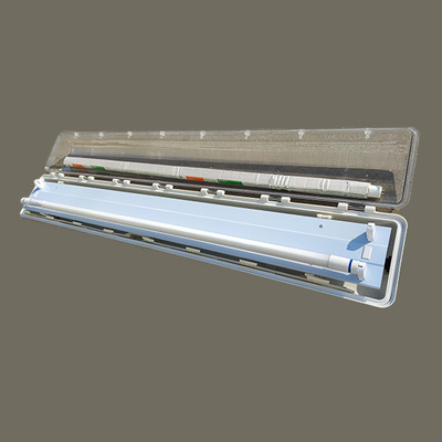 IP66 LED लाइनर विस्फोट प्रूफ लाइट 220V T5 T8 ट्यूब ATEX प्रमाणित खतरनाक क्षेत्रों के लिए